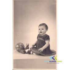Dora van Marwijk 2-3-1949 geschonken door M. Wolsink Fam. Wolsink Lobith Coll. HKR (4)